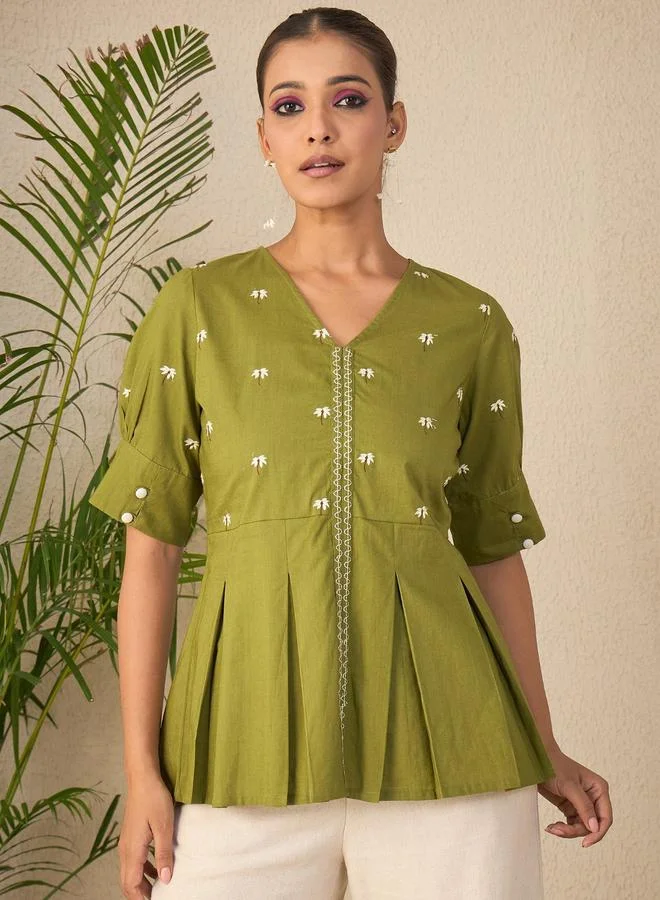 WineRed بلوزة مطوية بصندوق مطرزة